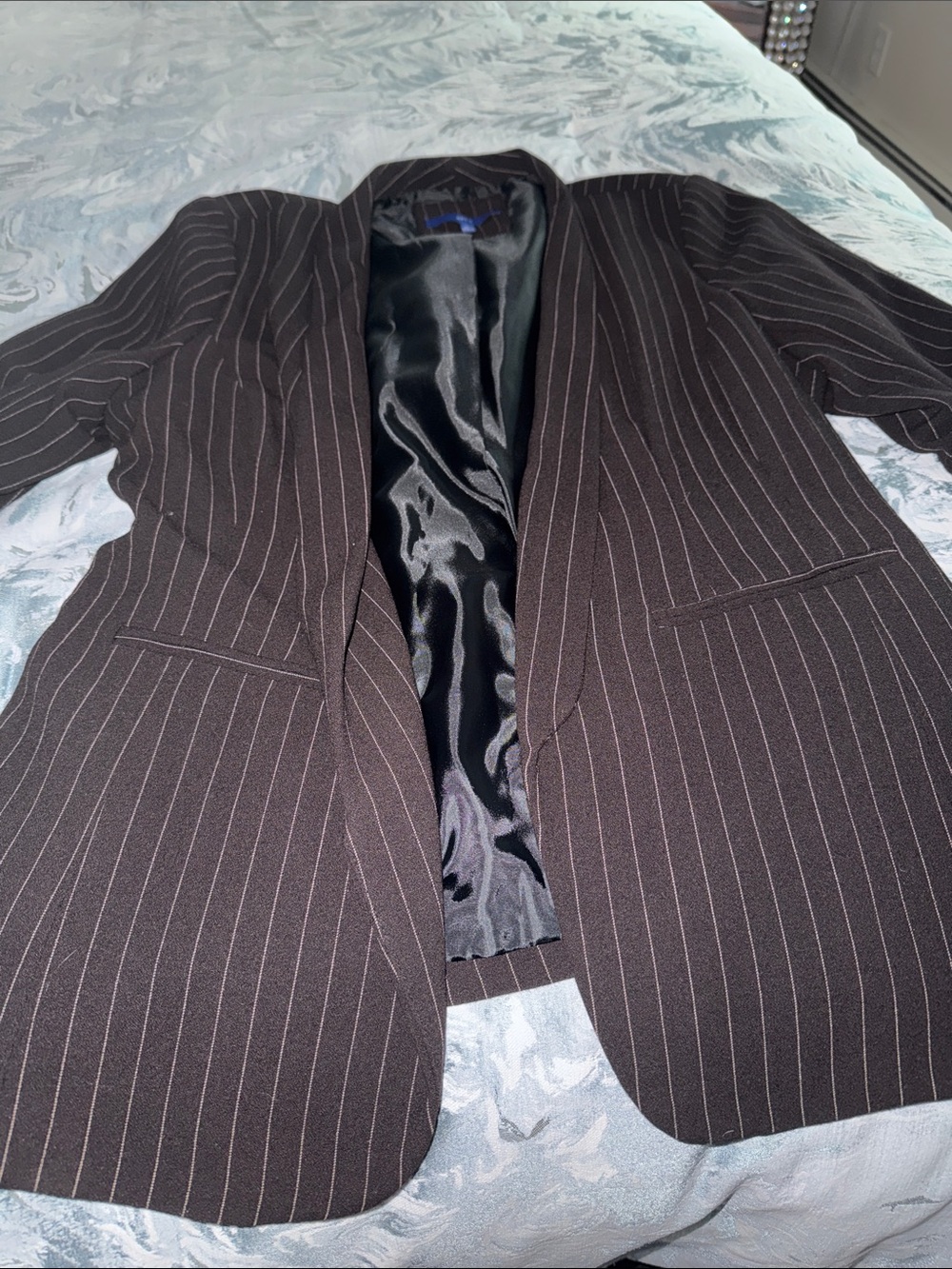 NWT- Apt 9  Black Pinstripe blazer with scrunched sleeves
